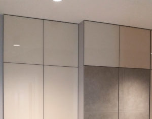 Szafa w przedpokoju na kurtki, płaszcze, buty na wymiar gradal.pl